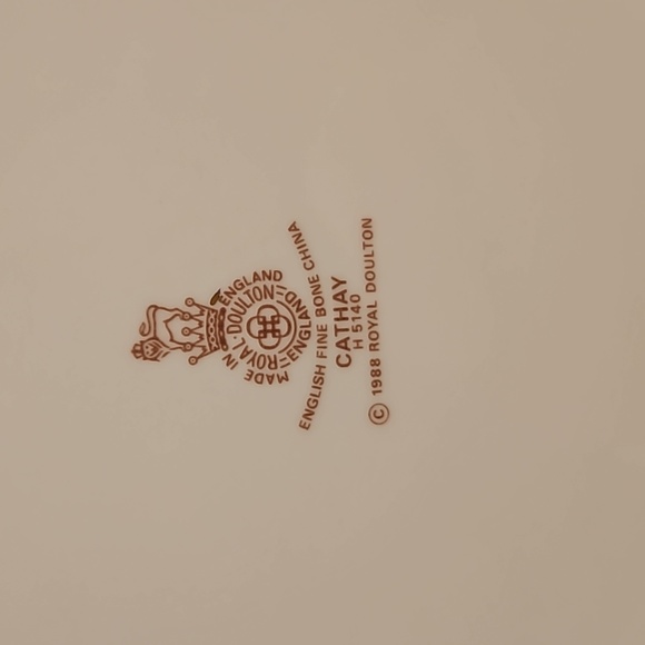 NEW Royal Doulton Cathay H. 5140 Dinner Plate English Fine Bone China - Picture 5 of 7